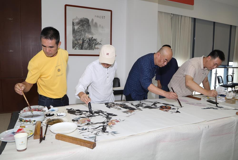 f2a0e20b767d46a3a15109f86696f5e4.JPG f2a0e20b767d46a3a15109f86696f5e4.JPG