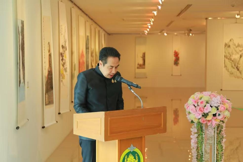 普米帕在画展开幕式上致辞.jpeg